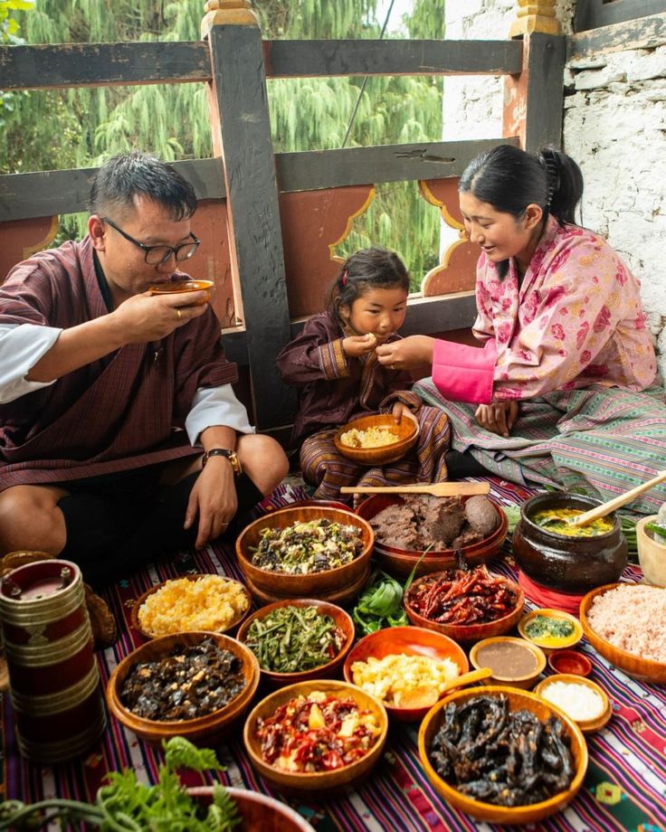 Ẩm Thực Bhutan 2026 – Khám Phá Tinh Hoa Món Ăn Truyền Thống Vùng Đất Hạnh Phúc